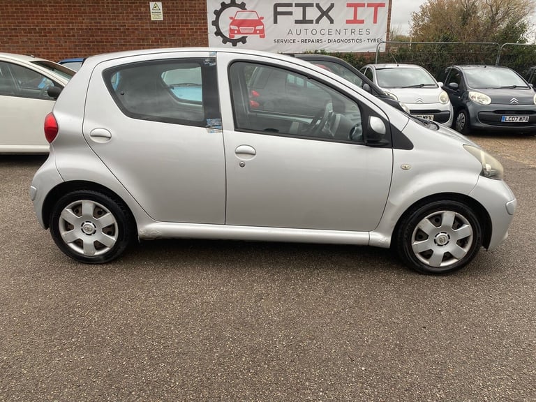2007 Toyota Aygo 1.0 VVT-i + Hatchback 5dr Petrol Manual Euro 4 (67 bhp)