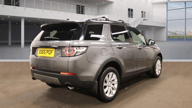 2015 Land Rover Discovery Sport 2.0 TD4 SE Tech Auto 4WD Euro 6 (s/s) 5dr ESTATE Diesel Automatic
