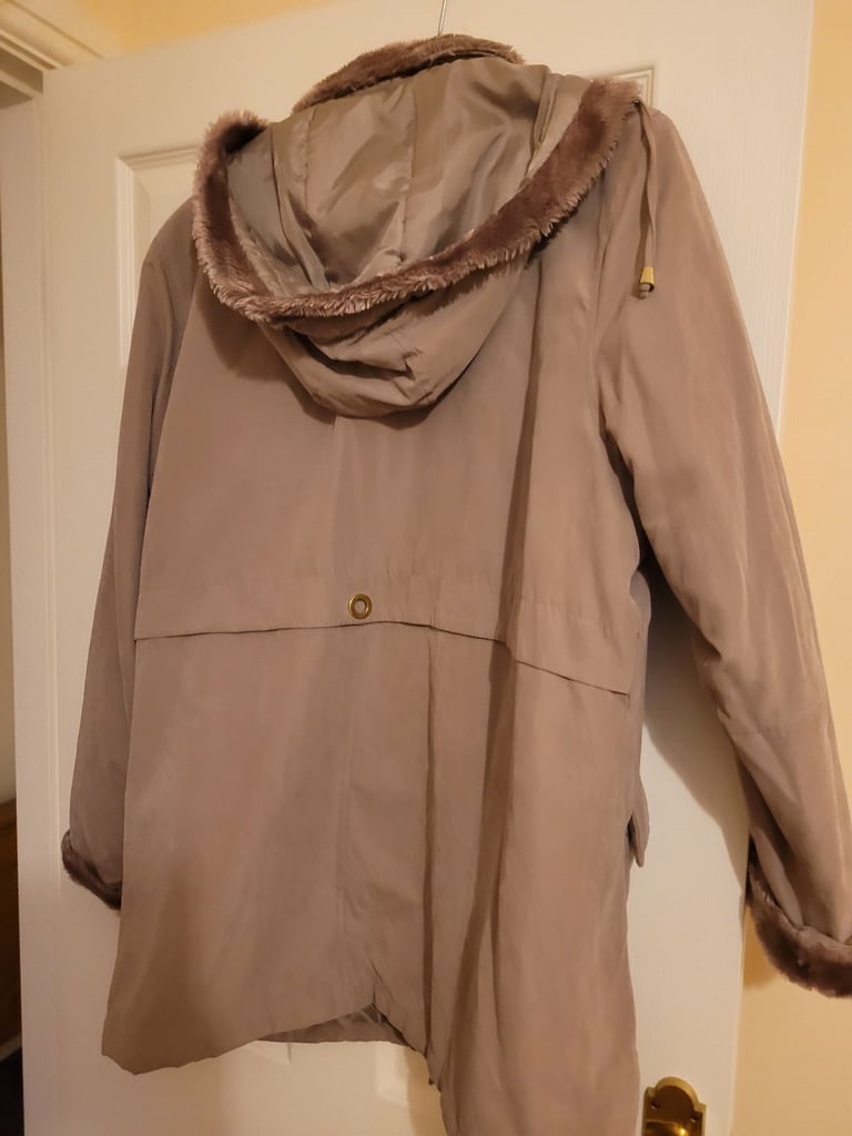 image for Beige classic jacket size,16