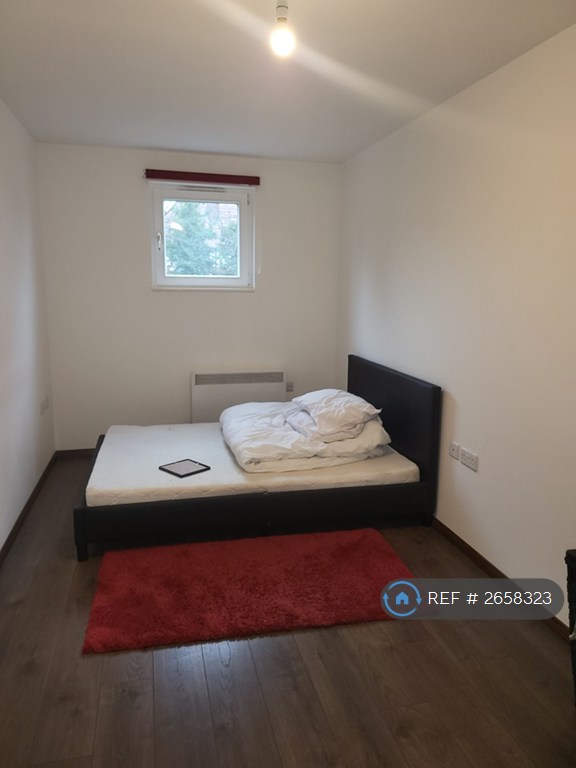 2 bedroom flat in Solihull Heights, Birmingham, B26 (2 bed) (#2658323)