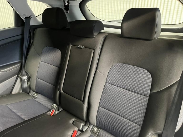 2017 Hyundai TUCSON 1.7 CRDi Blue Drive SE Nav 5dr 2WD DCT ESTATE DIESEL Automatic