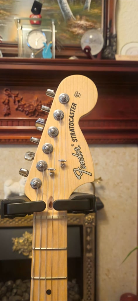 Fender Stratocaster Limited Edition American Performer Olympic White