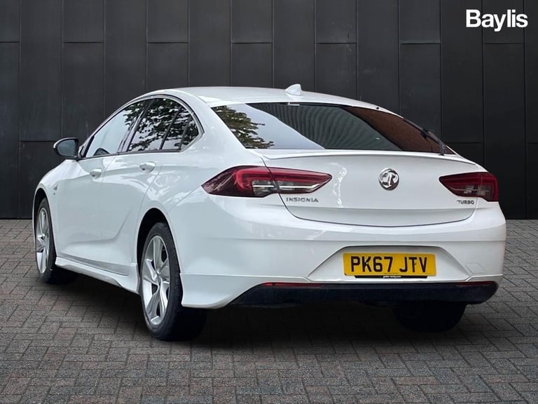 2017 Vauxhall Insignia Insignia 1.5 SRI Nav 5dr Hatchback Petrol Manual
