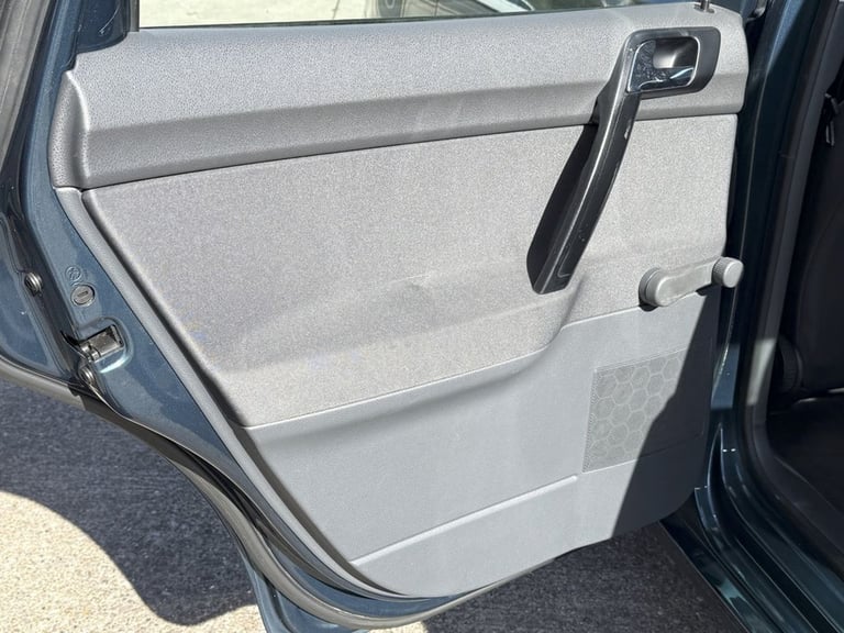 2003 Volkswagen Polo 1.2 S Hatchback 5dr Petrol Manual (144 g/km, 55 bhp) Hatchback Petrol Manual