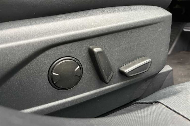 2022 Ford Mustang Mach-E 198kW Standard Range 68kWh AWD 5dr Auto HATCHBACK ELECTRIC Automatic