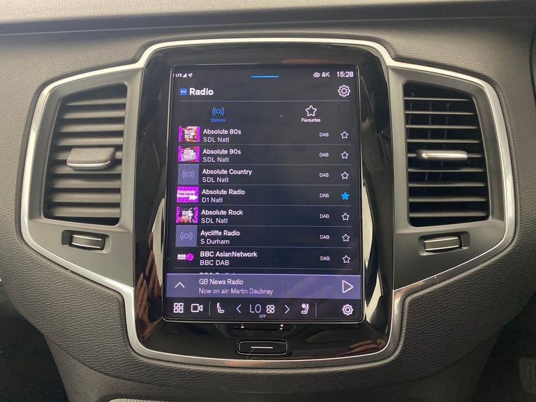 2022 Volvo XC90 2.0 T8 [455] RC PHEV Core Bright 5dr AWD Gtron ESTATE PETROL/ELECTRIC Automatic