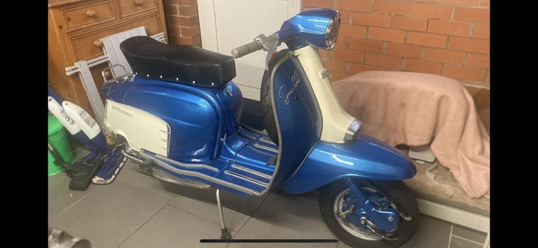Lambretta LI 125 special scooter Italian 