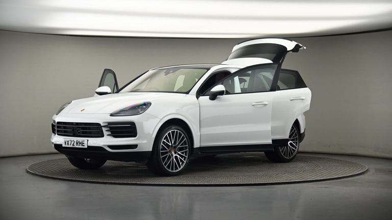 2022 Porsche Cayenne 3.0T V6 Platinum Edition TiptronicS 4WD Euro 6 (s/s) 5dr Coupe Petrol Automatic