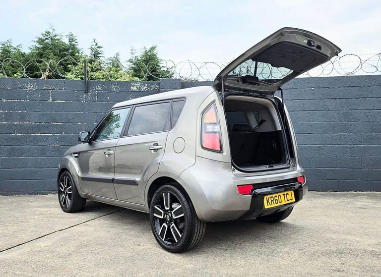 2011 Kia Soul 1.6 CRDi Tempest Auto Euro 4 5dr HATCHBACK Diesel Automatic