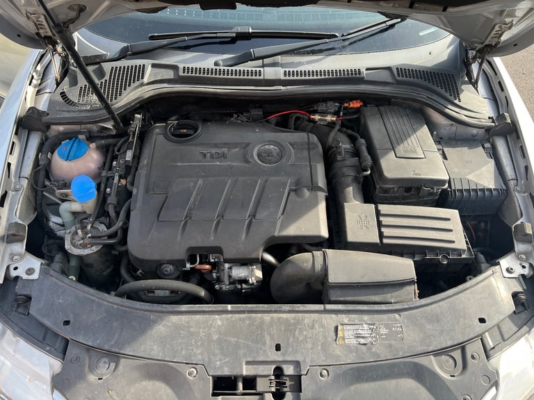 Skoda, SUPERB, Hatchback, 2009, Semi-Auto, 1968 (cc), 5 doors