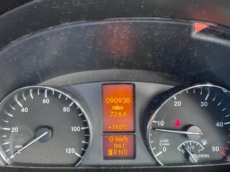 Mercedes Sprinter 314 MWB 13 Seat Minibus. Aircon. Auto. FSH. Reverse Cam. 
