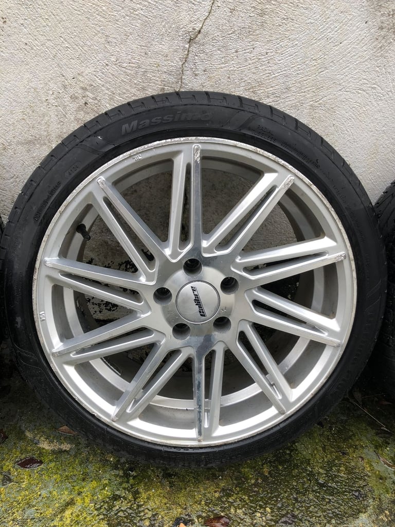 image for 4 X Calibre cc-a 19" Alloy Wheels with nearly new tyres