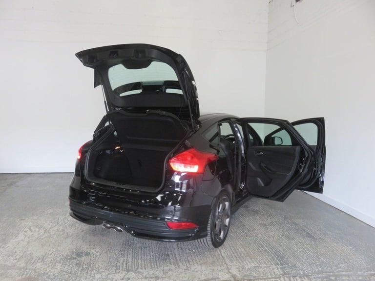 FORD FOCUS 2.0 TDCi ST-2 Euro 6 (s/s) 5dr 2017