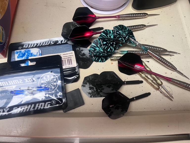 3 darts set £10!!!