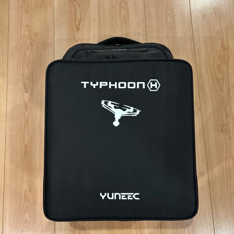 Yuneec Typhoon H Professional Drone- Cinematic 4k -Excellent Condition 