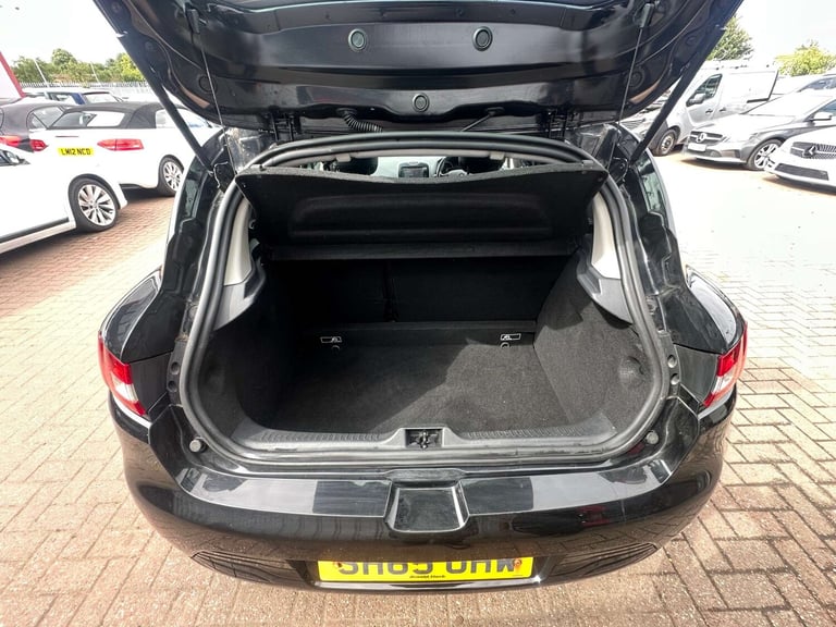 2015 Renault Clio 0.9 TCe Dynamique Nav Hatchback 5dr Petrol Manual Euro 6 (s/s) (90 ps) Hatchbac...