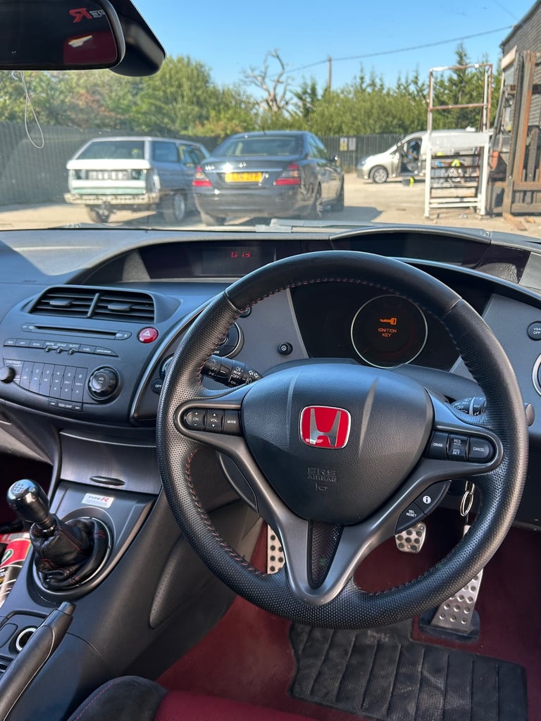 HONDA CIVIC 2.0 TYPE R GT CHAMPIONSHIP WHITE 