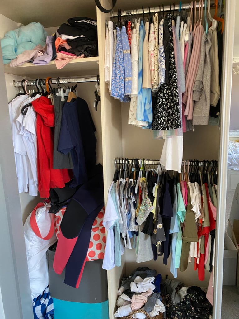 Wardrobe with mirror doors