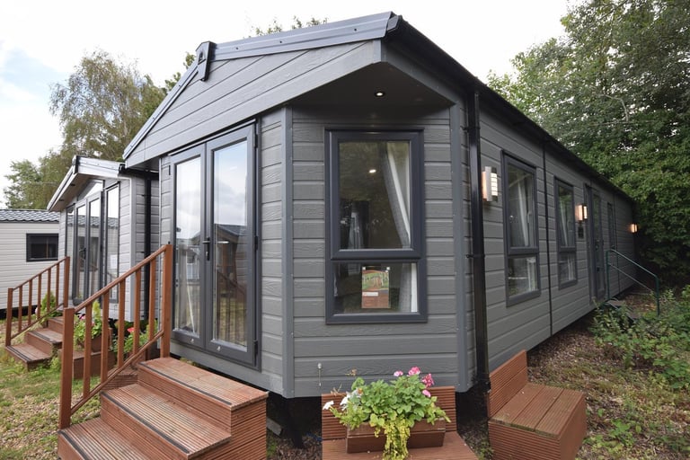 SITED IN NORFOLK | NEW Sunrise Lodge Oaktree | 40x14 | 2DB | WETROOM