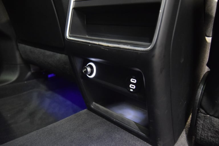 PORSCHE CAYENNE 3.0 V6 E-Hybrid 17.9kWh Platinum Edition 2022