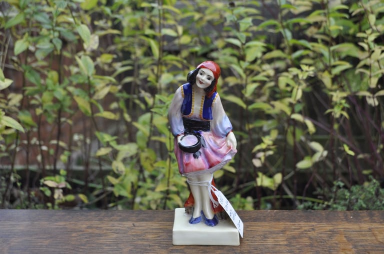 image for Tuscan china gypsy girl figurine