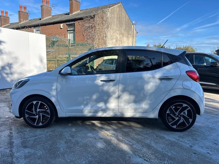 2024 Hyundai i10 1.0 Premium Hatchback 5dr Petrol Auto Euro 6 (s/s) (63 ps) Hatchback PETROL Auto...