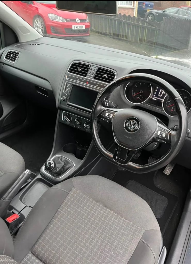 Volkswagen, Grey,  POLO, Hatchback, 2016, Manual, 999 (cc), 3 doors