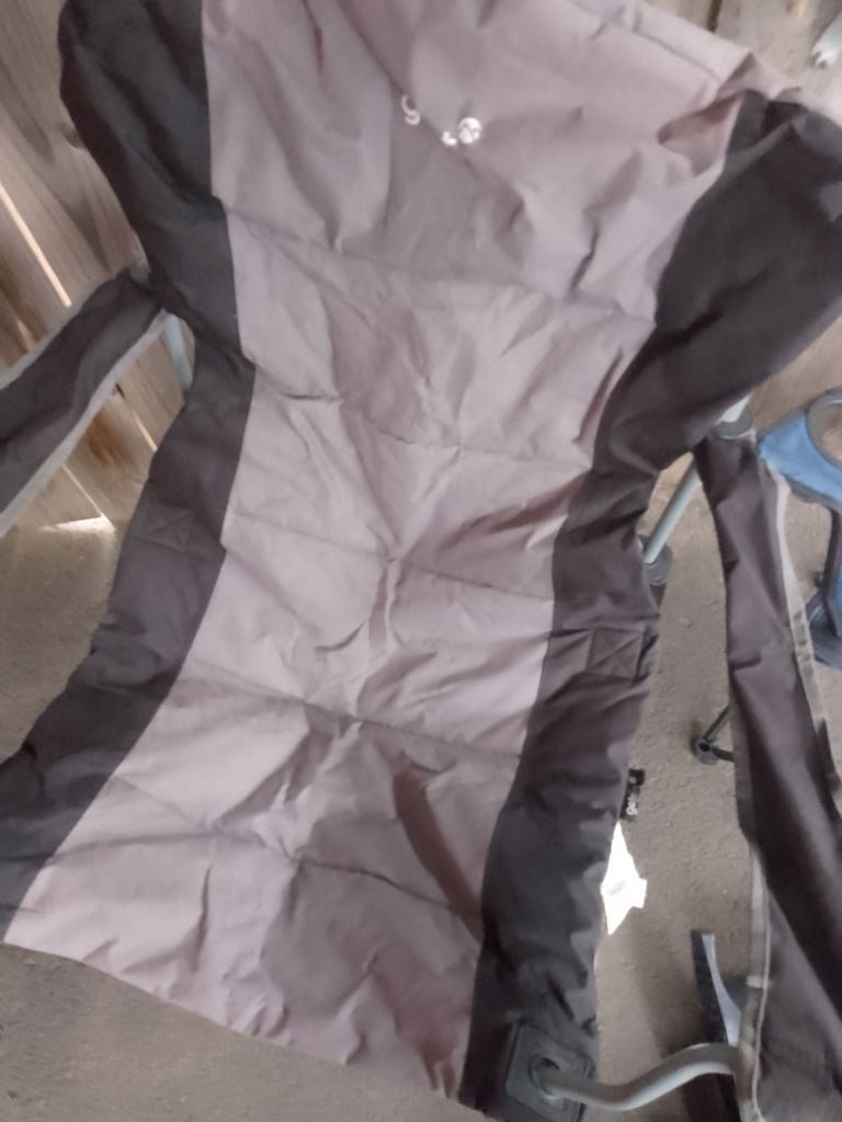 6 PERSON AIR TENT