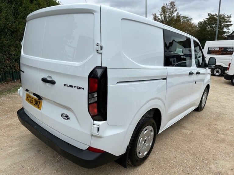 2025 Ford Transit Custom T320 2.0TDCi TREND DCIV 6 Seat SWB L1 110PS Combi Van Diesel Manual