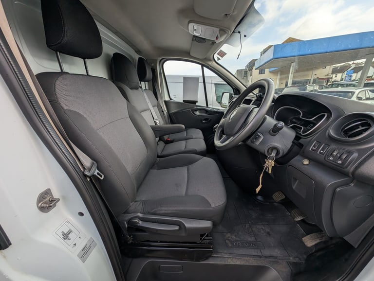 RENAULT TRAFIC 2.0 SH30 ENERGY dCi 145 Business+ MY19 *Air Con* 2020