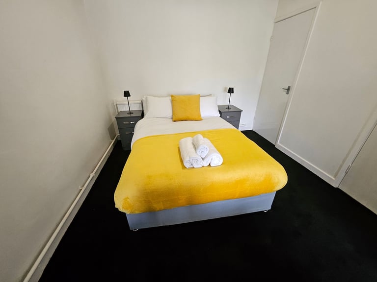 Studio Flat | Kitchen, Parking, Washer