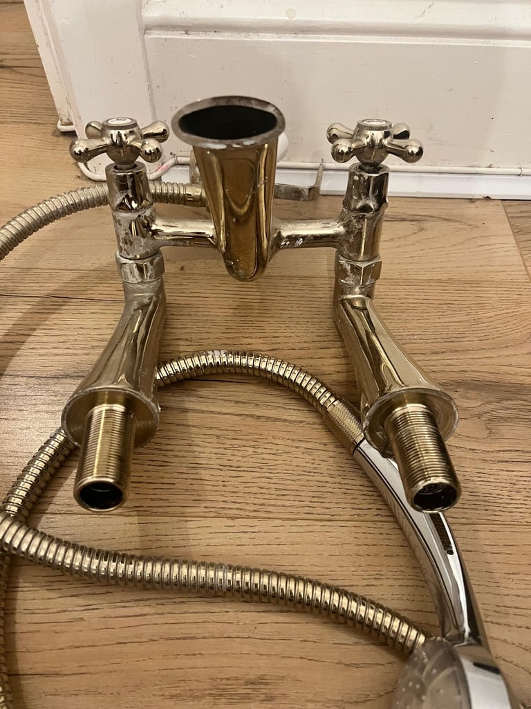 cooke and lewis Traditional Bath Shower Mixer Tap with Handset vintage chrome 