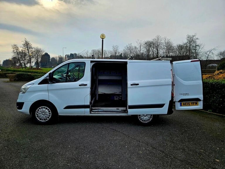 2015 Ford Transit Custom 2.2 TDCi 125ps Low Roof Trend Van PANEL VAN DIESEL Manual