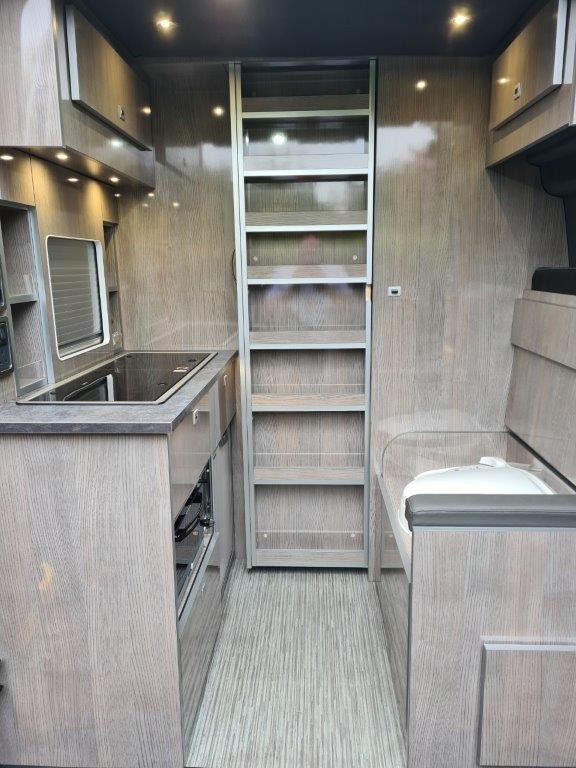 Wellhouse Ford Custom LUX XL3