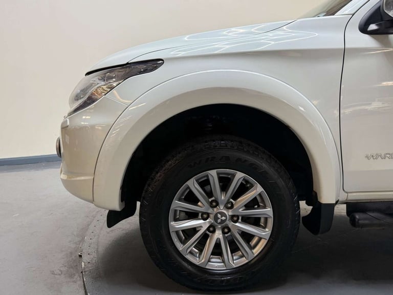 2016 Mitsubishi L200 2.4 DI-D DC Warrior 4WD Euro 5 4dr Pickup Diesel Manual