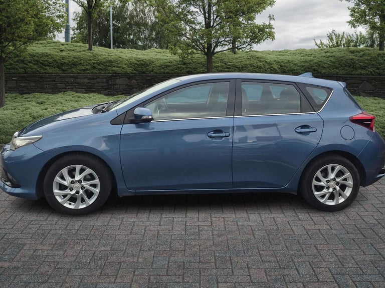 2016 Toyota Auris 1.6 D-4D Business Edition 5dr Hatchback Diesel Manual