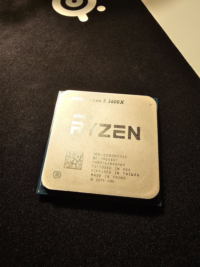 AMD Ryzen 5 5600X 6-Core Desktop Processor - Excellent Condition