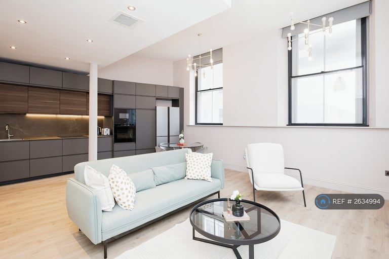 2 bedroom flat in Charlotte Street, Manchester, M1 (2 bed) (#2634994)