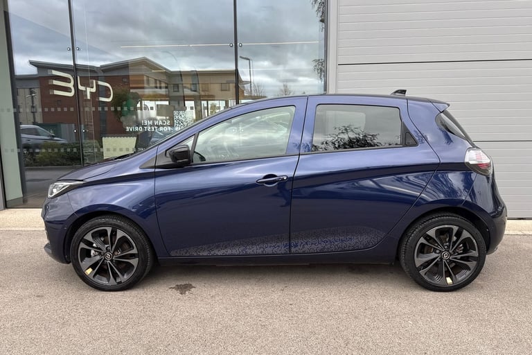 2022 Renault Zoe R135 EV50 52kWh Iconic Auto 5dr (Boost Charge) Hatchback ELECTRIC Automatic