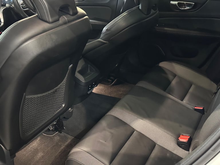 2019 Volvo V60 2.0 T5 R-Design Pro Auto Euro 6 (s/s) 5dr ESTATE Petrol Automatic