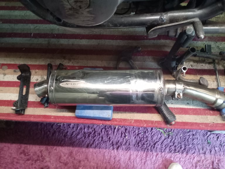 Kawasaki Er500 parts 