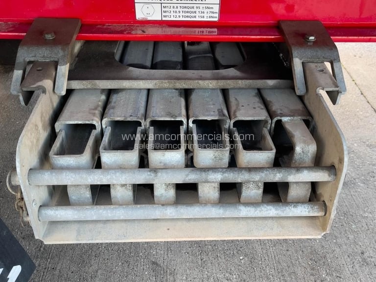 SDC TRI AXLE FLAT BED TRAILER 