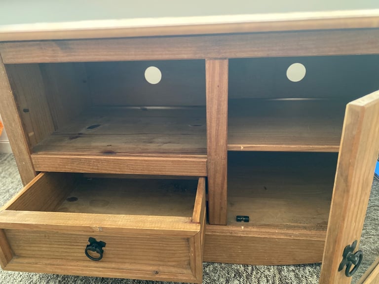 Cabinet/ Tv stand 