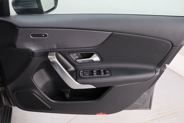 2019 Mercedes-Benz A-Class 1.3 A200 Sport (Executive) Hatchback 5dr Petrol 7G-DCT Euro 6 (s/s) (1...