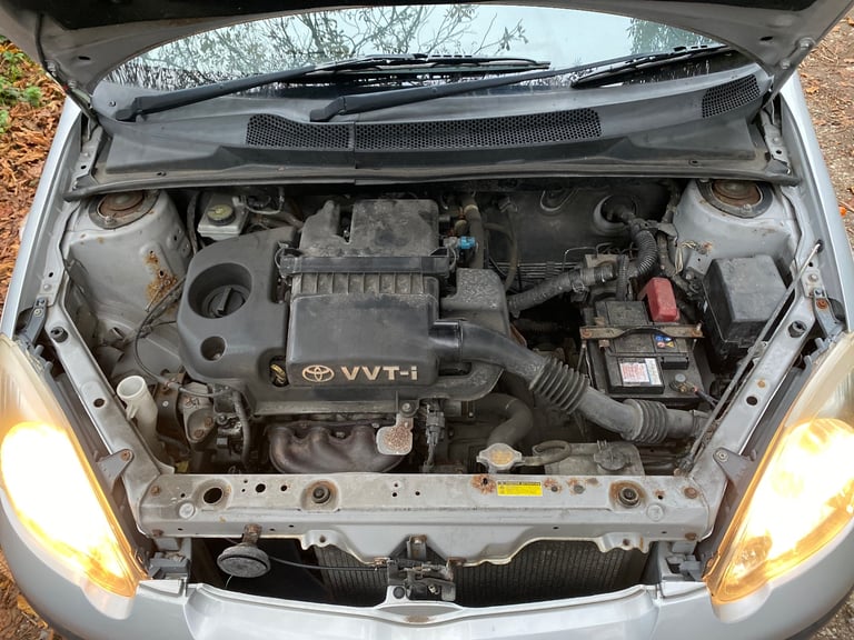 Toyota, YARIS, Hatchback, 2005, Manual, 1298 (cc), 5 doors
