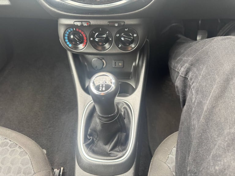 2015 Vauxhall Corsa 1.2 Excite 3dr h/b IDEAL 1ST CAR ONLY 55307 MILES HATCHBACK Petrol Manual