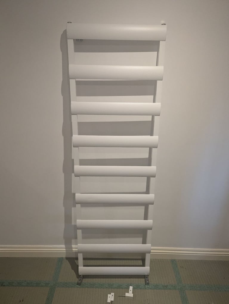 White towel rail radiator for sale 165 x 50 cm