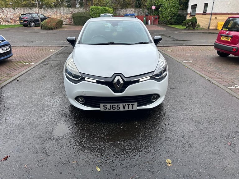 Renault, CLIO, Hatchback, 2015, Manual, 1149 (cc), 5 doors