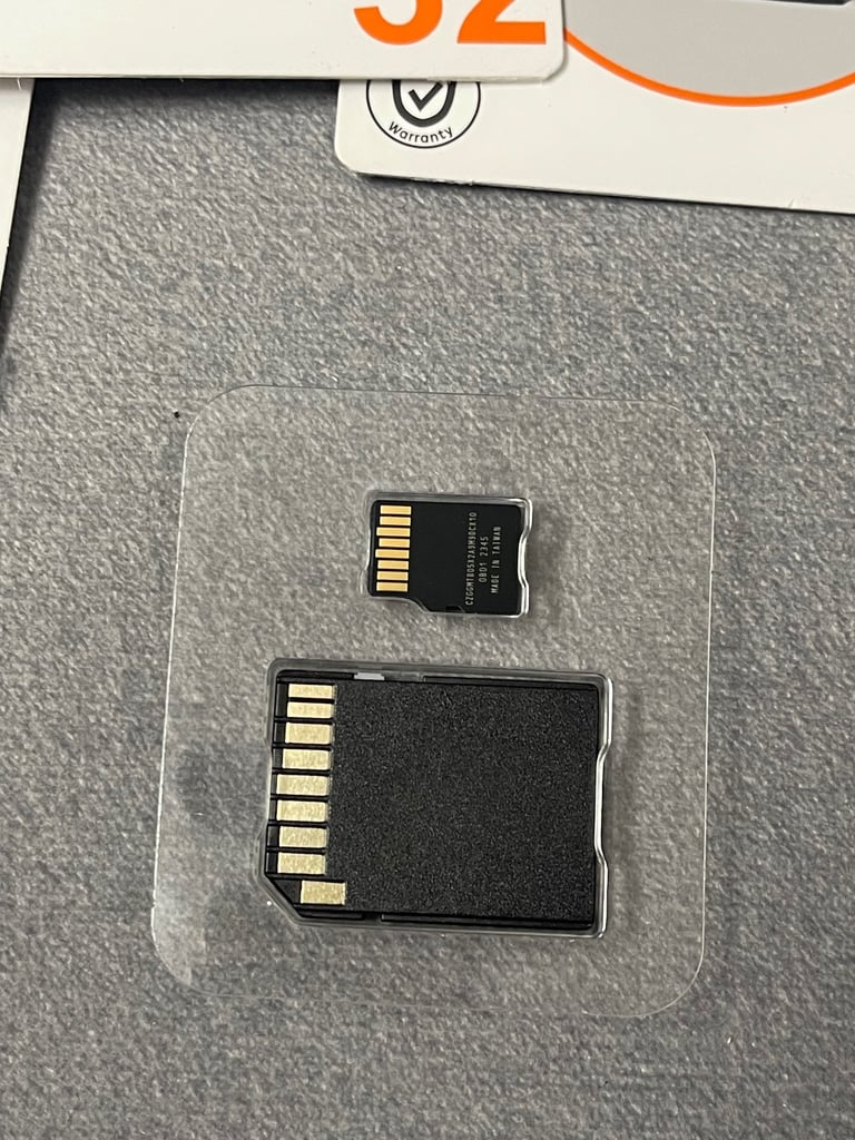 32 GB  micro SD CARD 