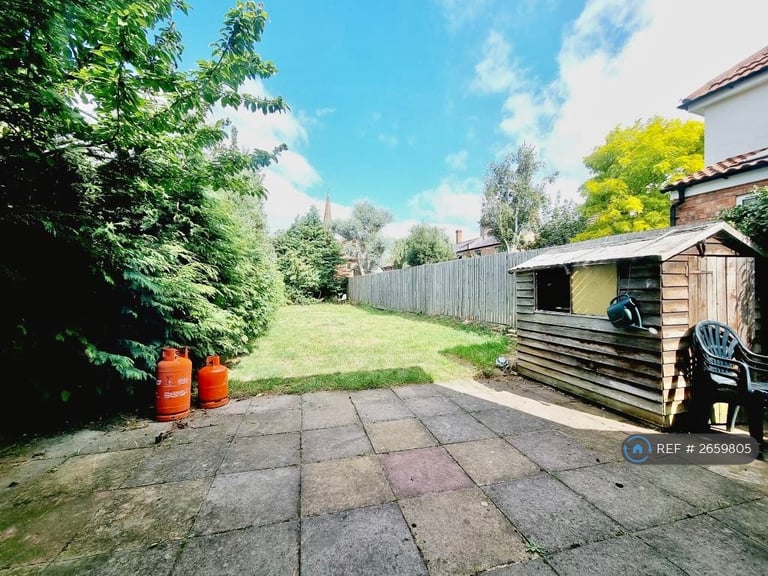 6 bedroom house in St. Helens Road, Leamington Spa, CV31 (6 bed) (#2659805)